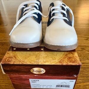 FootMates Cheer White and Navy Dress Shoes